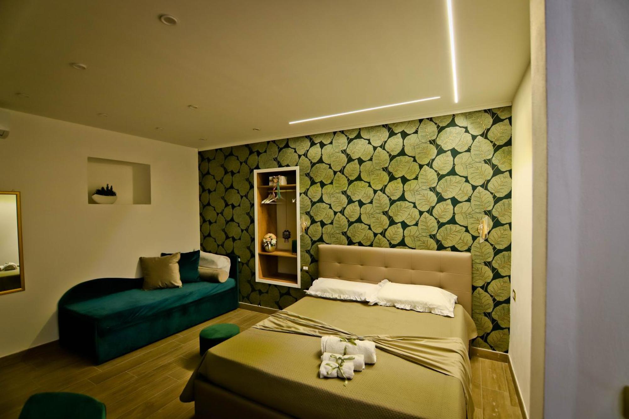 Double Room Private Bathroom